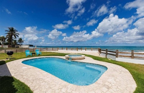 Playa Fortuna House | Breathtaking Beachfront Gem in Luquillo – Walk to Kiosks & Hidden Bars