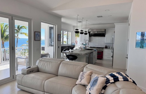Monroe County House | Breathtaking Beach House in Key Largo Florida!