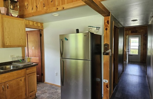 Moriah Center Cottage | Breathtaking Cottage On Beautiful Historic Lake Champlain! Great fishing access!