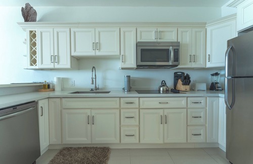 Bodden Town Condo | Breathtaking Ocean Front Sea Palm Villa #3