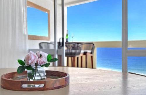Surfers Paradise Apartment | Breathtaking Ocean View & Beachside 3 Bedrooms Apartment