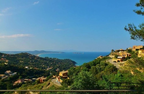 Begur House | Breathtaking seaviews in semiattached house in center of Begur- Free Wifi