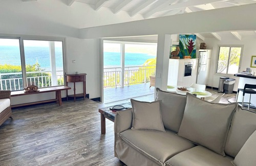 Public House | Breathtaking views lovely private house with AC in Anse des Cayes St Barths.