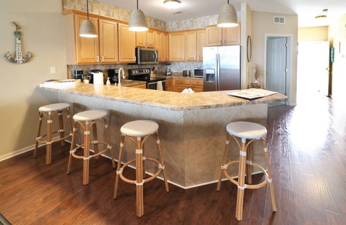 Osage Beach Condo | Breathtaking View - Top Floor Lands End Condo, POOL & lazy river! BEST location!