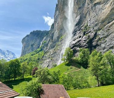Lauterbrunnen Apartment | Breathtaking Waterfall Apartment nr 3