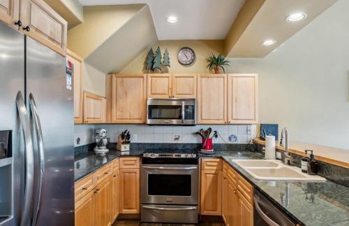 Warrior's Mark House | Breckenridge Condo with Sauna & Hot Tub Access