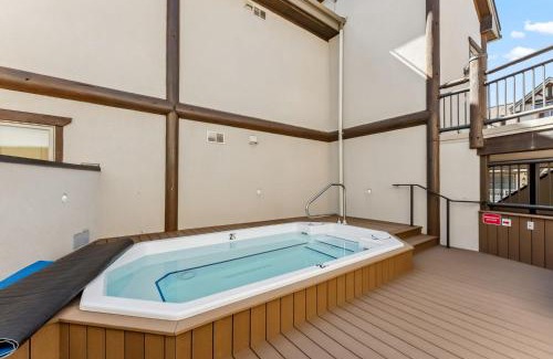 Warrior's Mark House | Breckenridge Condo with Sauna & Hot Tub Access