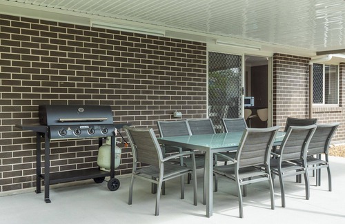 Toogoom House | Breeze - 4BR - Aircon - Wifi - Smart TV
