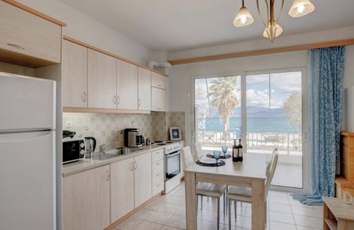 Gefira Mpania Apartment | Breeze Seaside Apartment