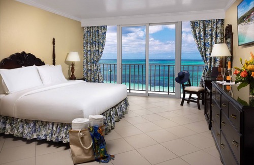 Nassau Hotel | Breezes Resort Bahamas All Inclusive