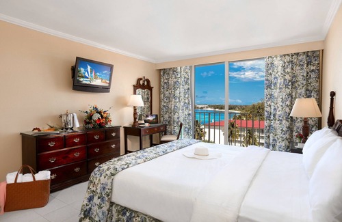 Nassau Hotel | Breezes Resort Bahamas All Inclusive