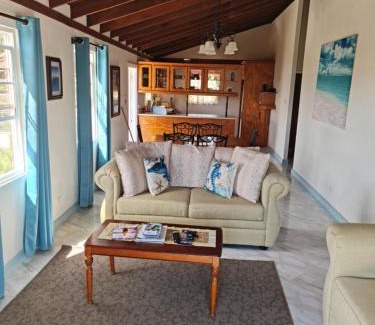 Four Roads Apartment | Breezy Apts
