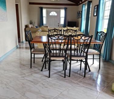 Four Roads Apartment | Breezy Apts