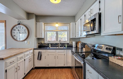 Bemidji Condo | Breezy Hills - Unit 4;Lake Bemidji, King bd, Kayaks, PB Trail!