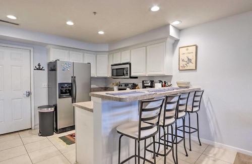 Camdenton Apartment | Breezy Lakefront Condo with Balcony and Lake View!