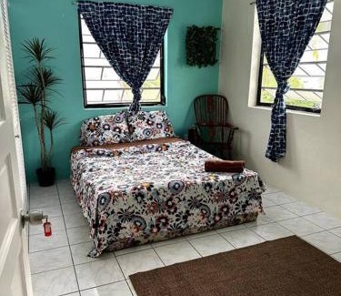 Bois d'Orange Apartment | Breezy Lucian Bliss