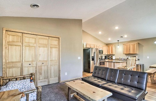 Breezy Point House | Breezy Point Cabin with Fire Pit - Walk to Lake