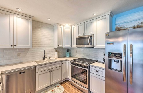 Silver Lake Cottage | Breezy Silver Lake Getaway: Fishing Dock, Grill!