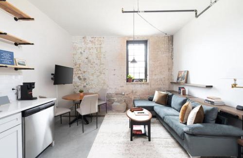 Westown Apartment | Brewery District 2-Story 2BR Apt Near Fiserv with Rooftop, Gym, and Parking