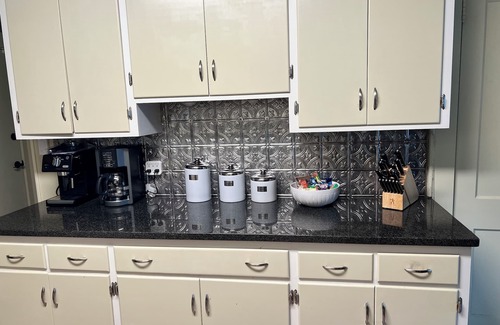 Newton House | Brick ranch w/amazing porches. Less than a mile to downtown Newton. Pet friendly