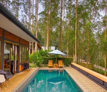 Cisarua Villa | Brickstone by Nginapsini