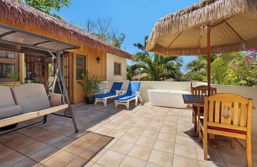 West End Hotel | Bridal Suite at Ocean Cliff Hotel Negril