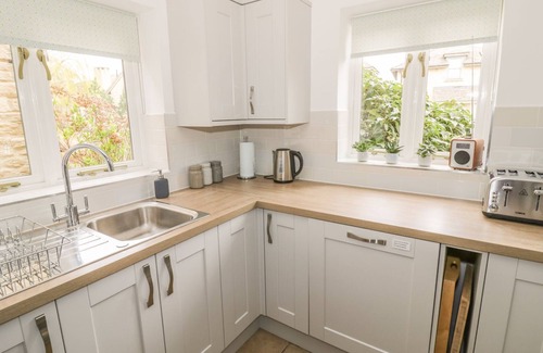 Cirencester Cottage | Bridge House