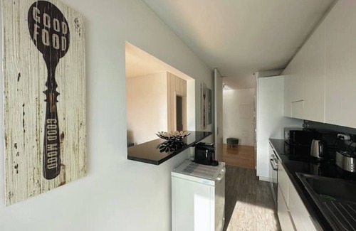Sacavem Apartment | Bridge River Apartment @ Parque das Nações