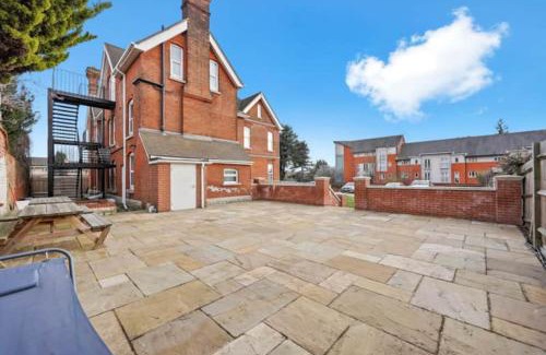 Maidstone Apartment | BridgeCity Spacious 1 bed flat Maidstone Free Parking