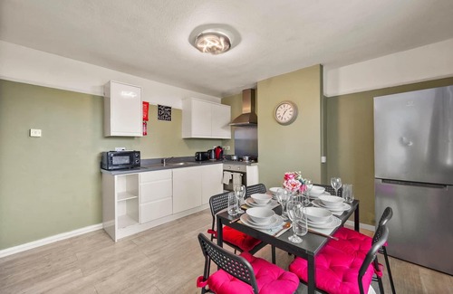 Maidstone House | BridgeCity Upper Road Gem