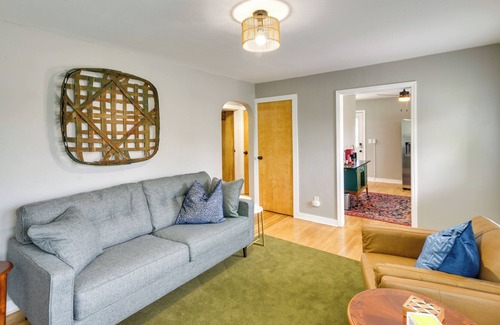 Bridgeport House | Bridgeport Home - 2 Mi to Deegan & Hinkle Lakes!