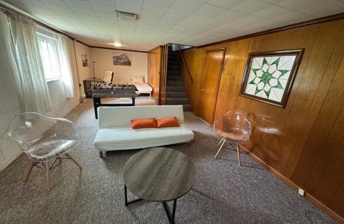 Bridgeport House | Bridgeport House WV, Close to UHC, FBI, The Bridge Complex