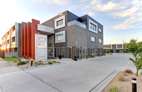 Traralgon Hotel | Bridges on Argyle
