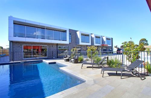 Traralgon Hotel | Bridges on Argyle