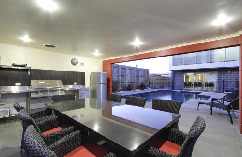 Traralgon Hotel | Bridges on Argyle
