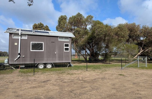 Dadswells Bridge House | Briggs' Bluff View at Grampians' Edge by Tiny Away