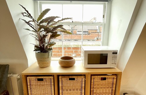 Saint Paul's Apartment | Bright 1 double bed apartment near Cabot Circus