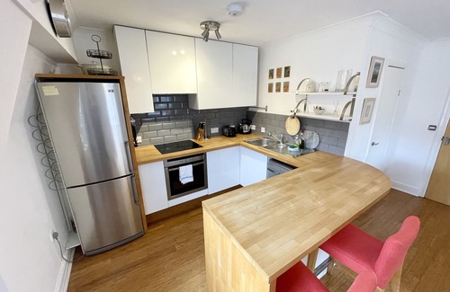 Saint Paul's Apartment | Bright 1 double bed apartment near Cabot Circus