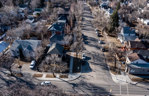 South Lethbridge House | Bright 2 Bedroom Duplex in Historic Downtown