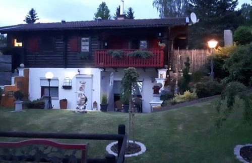 Waldmuenchen Apartment | Bright 2-room apartment (48 sqm) for 2 people with large terrace and garden