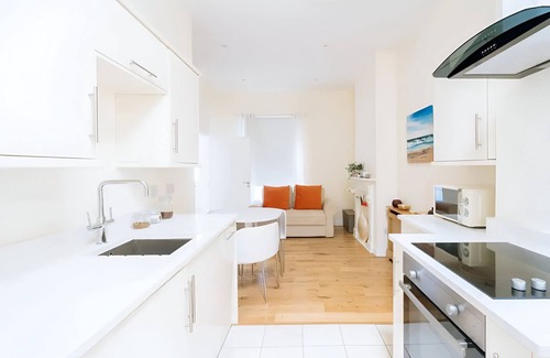 Broadstone Apartment | Bright 2BD in Dublin city center