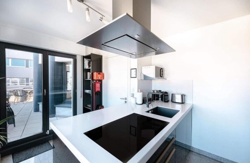 Gare Apartment | Bright 2BR Penthouse 200m2 with Terrace Gym and Parking