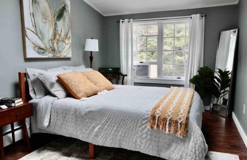Hudson House | Bright, Airy Home in Hudson!