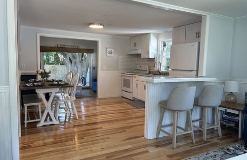 Bonnet Shores House | BRIGHT AND AIRY HOUSE IN BEAUTIFUL BONNET SHORES
