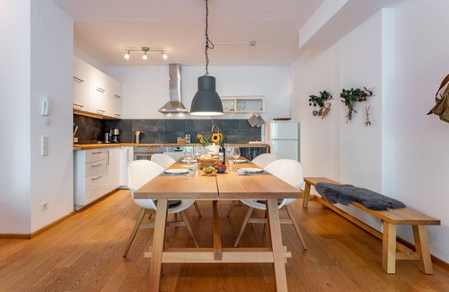 Hinterthal Apartment | Bright and spacious home with in-house sauna