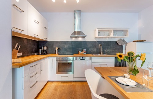 Hinterthal Apartment | Bright and spacious home with in-house sauna