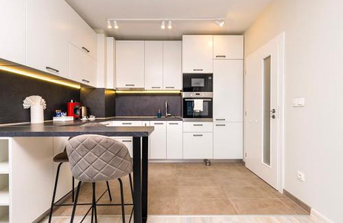 g.k. Trakia Apartment | Bright and Cozy 1BD Flat in Plovdiv with Parking by Flat Mаnager