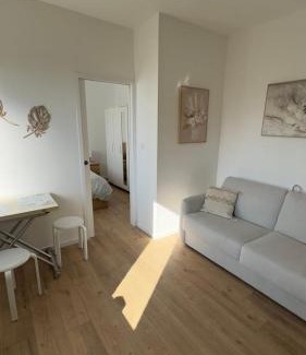 Maladiere Apartment | Bright and Modern Apartment in Dijon