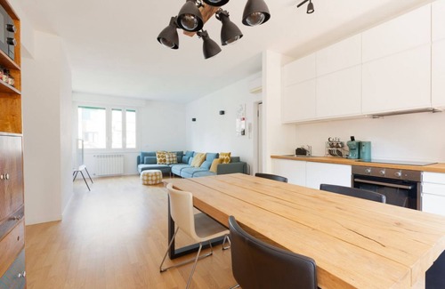 Quartiere Mazzini Apartment | Bright and Modern Apt Milan