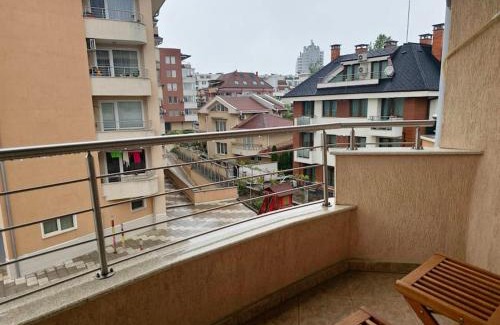 Ovcha Kupel Apartment | Bright and spacious apartment with panoramic views